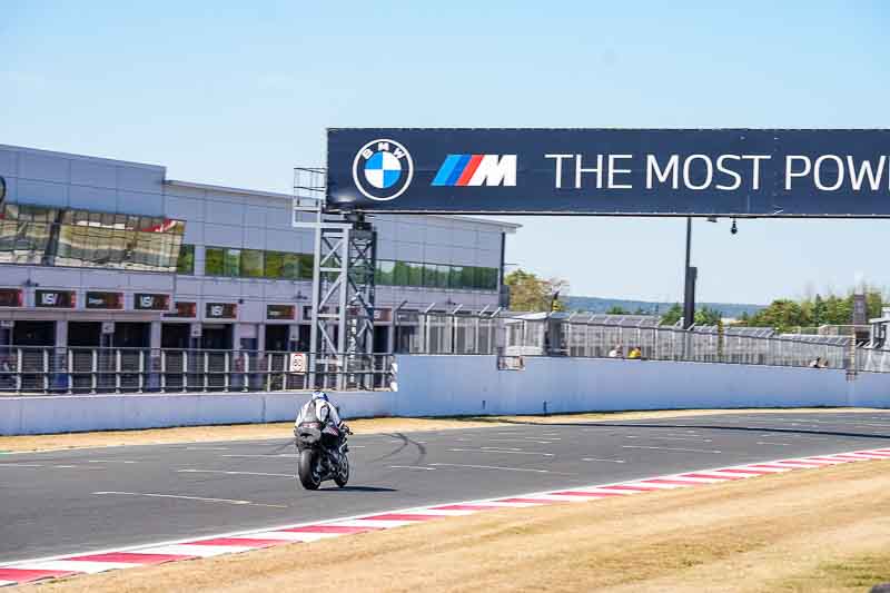 donington no limits trackday;donington park photographs;donington trackday photographs;no limits trackdays;peter wileman photography;trackday digital images;trackday photos